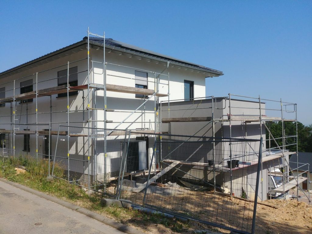 Haus mit Gerüst